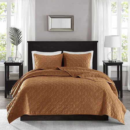 California King Quilts, American Signature Furniture, Velvet Quilt, Value City Furniture, Linen Quilt, Quilted Sham, The Madison, Madison Park, Bedding Stores