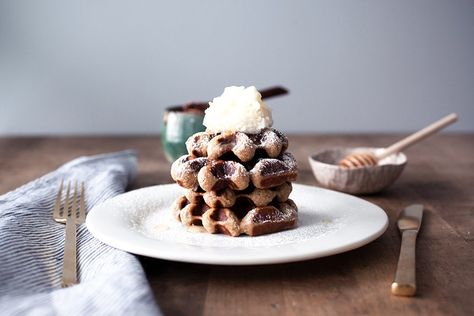 Sunday Brunch Earl Grey Vanilla Waffle Recipe | Stash Tea Gingerbread Waffles, Spicy Gingerbread, Eat And Run, Stash Tea, Vanilla Recipes, Grey Tea, Earl Grey Tea, Waffle Recipes, Flavored Tea