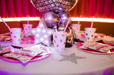 Fabulous disco table details at NOTORiOUS KiDS Popstar party at The Arts Club Disco Table, Star Party Ideas, Popstar Party, Pop Star Party, Kids Party Planner, Roblox Party, Disco Birthday, Event Studio, Disco Birthday Party