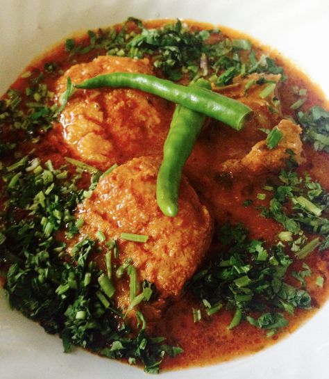 Priya’s #Keto Fish in Tomato Gravy Keto Fish Recipes, Tomato Gravy Recipe, Paleo Diet For Beginners, Keto Fish, Gluten Free Chilli, Tomato Gravy, Gravy Recipe, Chaat Masala, Fish Curry