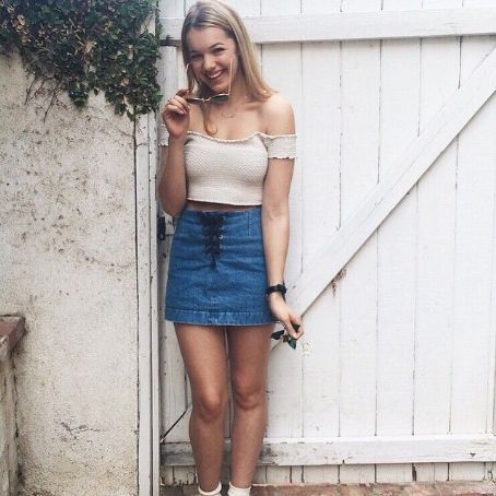 Sadie Calvano, Skirts Summer, Young Actresses, Fashion Mood Board, Aesthetic Style, Hottest Celebrities, Denim Outfit, American Actress, Life Is Good