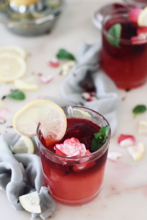 Rose water lemonade {with spherical hibiscus mint ice} – the potters table Roselle Juice, Coffee Bomb, Roselle Plant, Roselle Flower, Roselle Tea, Hibiscus Tea Benefits, Earl Grey Latte, Dried Hibiscus Flowers, Make A Website