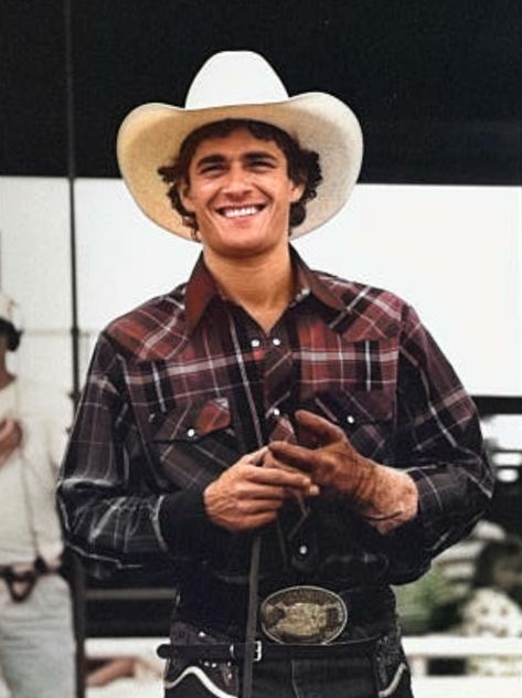 Good Looking Cowboys, Western Pfp Aesthetic, Cowboy Guy Aesthetic, Country Men Haircut, Country Guys Hairstyles, Hot Farmers Cowboys, Cowboy With Mullet, Rich Cowboy Aesthetic, Blonde Cowboy Men