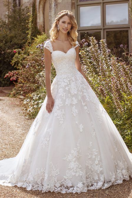 #ellis2020 To book an appointment to try this stunning collection call 0208 616 4346 or visit www.theboutiqueuk.com Lace A Line Wedding Dress, Ellis Bridal, Pretty Wedding Dresses, Dream Wedding Ideas Dresses, A Line Wedding Dress, Brides Wedding Dress, Princess Wedding, Designer Wedding, Bridal Wedding Dresses