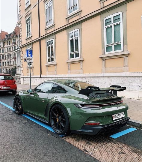 Cars Expensive, Porsche Colors, Green Cars, Porsche Gt, Porsche Club, Top Car, Future Cars, Super Sport Cars, Porsche Gt3