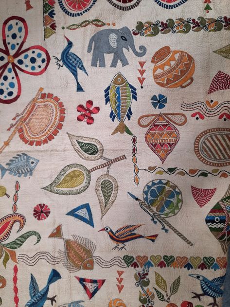 Kantha Motifs, Kantha Embroidery Designs, Nokshi Katha, Kantha Work Sarees, Katha Work, Kantha Fabric, Kantha Embroidery, Textile Prints Design, Kantha Work