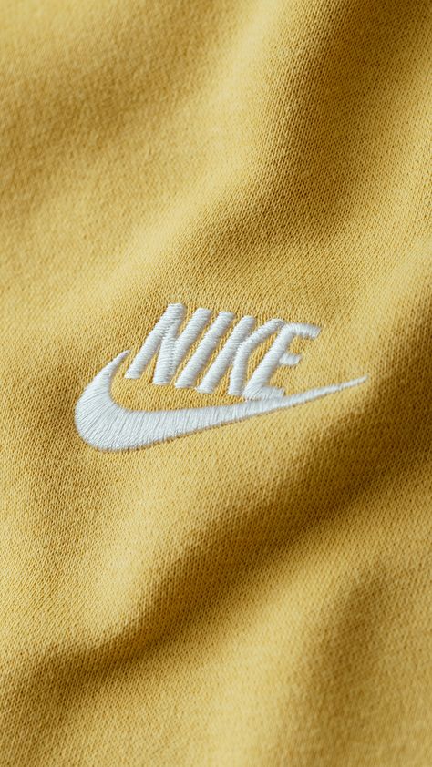 March Lockscreen, Nike Background, Photographer Poses, Wallpaper Nike, Sports Wallpaper, Logo Yellow, Nike Yellow, Jordan Shoes Retro, Nike Fit