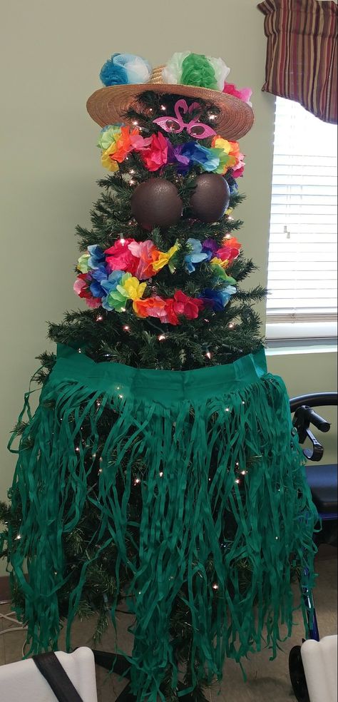 Luau Christmas Tree, Christmas In July Camper Decorations, Christmas In July Float Ideas, Christmas In July Tree Ideas, Christmas In July Birthday Party Ideas, Christmas In July Office Party Ideas, Christmas In July Party Decorations, Christmas In July Camping Ideas, Christmas In July Decorations Diy