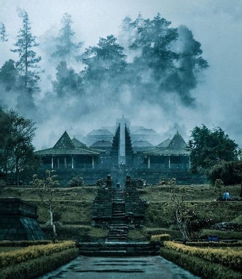 Ancient Indonesia, Indonesian Temple, Candi Cetho, Indonesia Temple, Java Architecture, Bali Temples, Indonesian Architecture, Banaue, Nature Projects