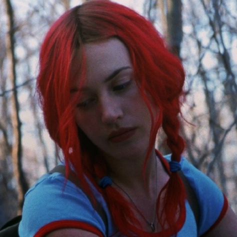 clementine kruczynski icons - eternals sunshine of the spotless mind Clementine Kruczynski, Eternal Sunshine, Red Hair, A Woman, Red, Hair, Blue