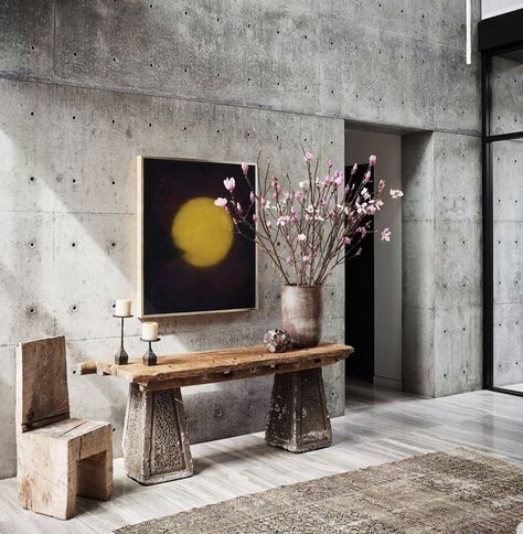 N A T H A N  L I N D B E R G’s Instagram photo: “Beautiful interior at Maria Sharapova's home, love this concrete wall in Tadao Ando style and this amazing table console, with this ancient…” Concrete Interiors, Kitchen Manufacturers, Concrete House, Maria Sharapova, Japanese Architecture, Los Angeles Homes, Celebrity Houses, Brutalism, Concrete Wall