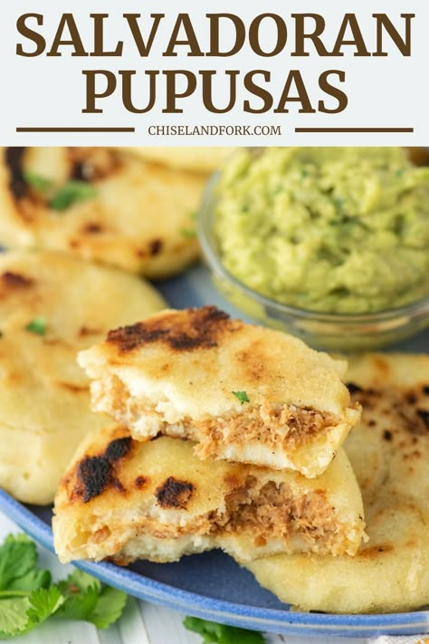 Cheese Pupusas Recipe, Papusa Recipe, Salvadoran Pupusas, Popusas Recipe, Pupusas Recipe, Pupusa Recipe, Stuffed Flatbread, Salvadoran Food, Salvadorian Food