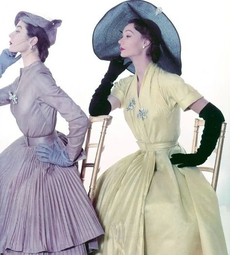 Jacques Fath: One of the Dominant Influences on Postwar Haute Couture ~ Vintage Everyday 1950s Vintage Fashion, Fashion 1950, Jacques Fath, Vogue Vintage, Fashion 50s, 1950 Fashion, Fifties Fashion, Look Retro, Fashion 1950s