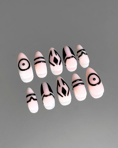 Sukuna-inspired press-on nail set!⛧🖤🩸⛧ When Zahra asked me to create these Sukuna-inspired nails, I was so excited to bring her vision to life! The intricate black tattoo designs from Jujutsu Kaisen are recreated with bold, precise lines and fun 3D accents, adding extra depth and dimension. These medium-length almond nails capture Sukuna’s signature look while staying wearable and stylish. Perfect for any anime fan wanting to add a bold, edgy vibe to their look! • • #pressonnails #jujutsukais... Sukuna Nails Design, Jujutsu Kaisen Nails Design, Anime Nails Designs, Anime Nail Designs, Jujutsu Kaisen Nails, Sukuna Nails, Jujutsu Kaisen Tattoo, Anime Content, Anime Nails