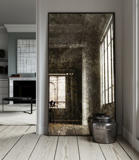 Click here to see our 2019 list of the best leaning mirrors you can find. We includ oversized leaning mirrors, floor mirrors and more. Leaning Mirror Decor, Antique Bronze Mirror, Interior Design Blogs, Antiqued Mirror, Distressed Mirror, Antique Brass Frame, Inside A House, Leaning Mirror, Boxing Gym