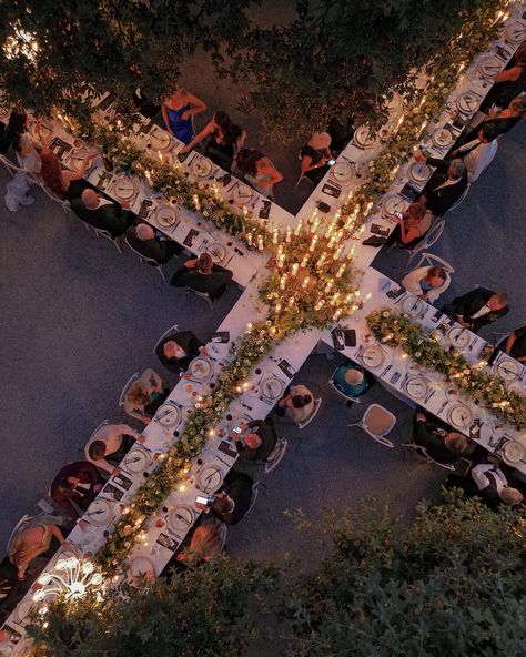 A Charming September Wedding in the Heart of Tuscany✨ When Justine and Stefan decided to say «I do,» they envisioned a celebration that encapsulated old-world charm, relaxed elegance, and the timeless beauty of Italian chic. Their European destination wedding in the heart of Tuscany was nothing short of a dream come true. With the expertise of @lafeteofficial, their planner and stylist, every detail was meticulously curated to create an atmosphere of intimate luxury and heartfelt celebrat... Italian Garden Wedding, Italian Chic, European Destination, Italian Garden, La Wedding, September Wedding, Old World Charm, Wedding Florals, Garden Wedding