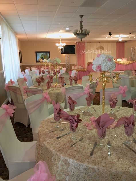 Dusty rose and gold Party Debut Theme Ideas Rose Gold, Dusty Pink Quinceanera Decoration, Pink And Gold Quince Tables, Rose Gold Debut Theme Backdrop, Rose Gold Quince Main Table, Pink Quinceanera Decorations, Pink Quince Theme, Quinceanera Venue, Pink Quince