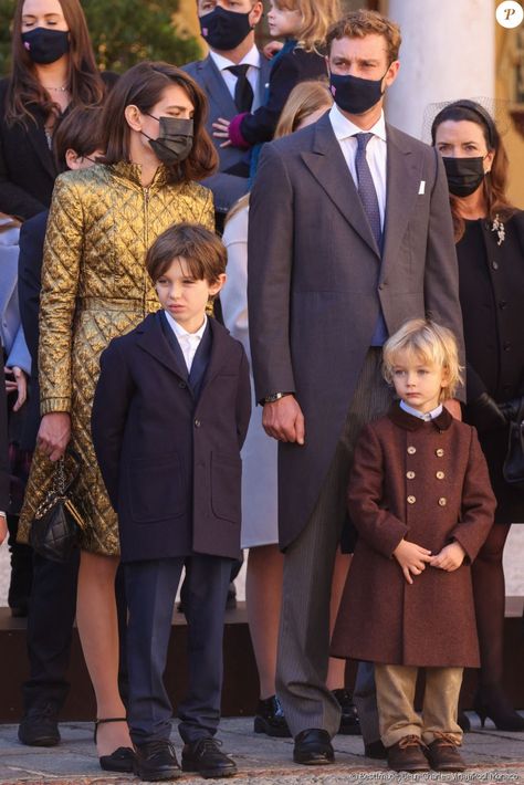 Daily Queen, Caroline Von Monaco, Child Outfits, Camille Gottlieb, Pauline Ducruet, Andrea Casiraghi, Monaco Royal Family, Style Royal, Charlotte Casiraghi