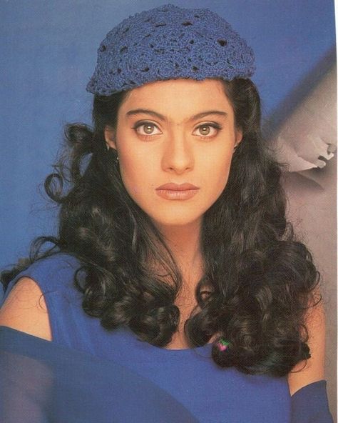 Srk Kajol, Makeup 90s, Kajol Devgan, 90s Bollywood Actress, Vintage Bollywood Aesthetic, 90s Actresses, Modern Disney Characters, Juhi Chawla, Bollywood Posters