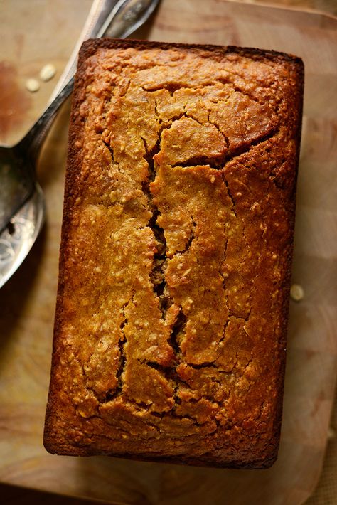 Gluten Free Butternut Squash Banana Bread | minimalistbaker.com (+cinnamon) Vegan Cake Recipes Birthdays, Vegan Cinnamon Rolls Easy, Falafel Recipe Easy, Butternut Squash Bread, Squash Bread, Sweet Potato Brownies, Gluten Free Banana Bread, Vegan Banana Bread, Gf Bread