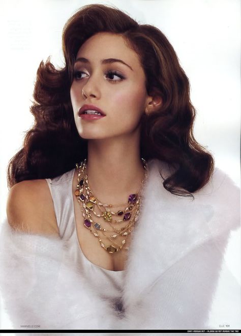 Emmy Rossum in Elle Magazine. So glam. So beautiful. Modern day Audrey Hepburn. Emma Rossum, Emily Rossum, Jewel Staite, Walburga Black, Fiona Gallagher, Teresa Palmer, Billie Piper, Emmy Rossum, Anna Kendrick