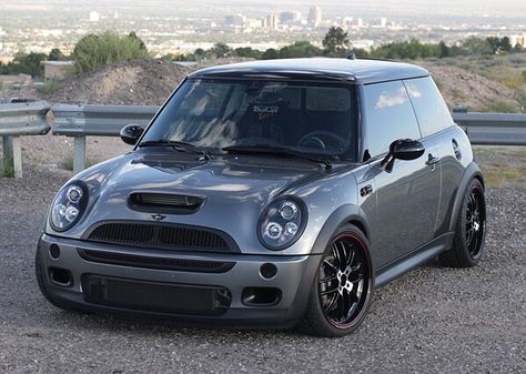 Mini Cooper R53 Mini Cooper 4 Door, Mini Cooper 2017, Mini Cooper R53, Mini Cooper Custom, New Mini Cooper, Mini Cooper One, Car Stripes, 2006 Mini Cooper, Mini Cooper R56