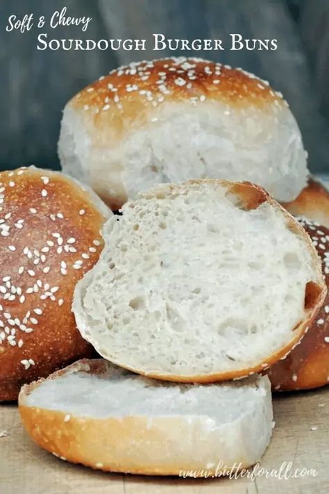 Sourdough Burger Buns, Sourdough Burger, Starter Bread, Healthy Breads, Burger Buns Recipe, Hamburger Bun Recipe, Recipe Using Sourdough Starter, Bread Buns, Dough Starter