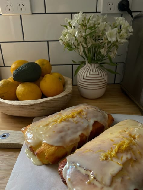 Loaf Aesthetic, Nara Aziza, Lemon Loaf, Food Is Fuel, Lemon Cake, Food Obsession, Beautiful Food, Pretty Food, Food Cravings