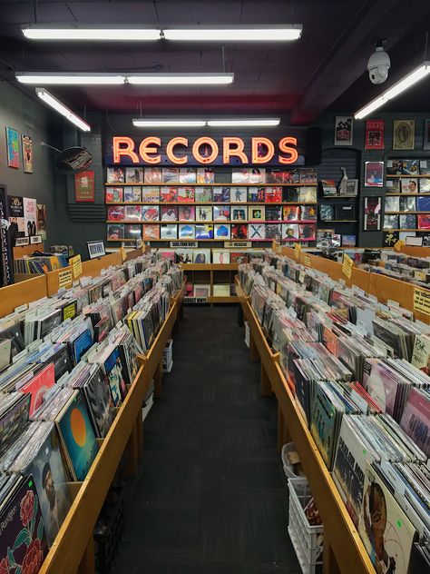 The Record Exchange. Boise, Idaho Idaho Aesthetic, Records Aesthetic, Cd Store, Store Vinyl Records, Cd Aesthetic, Vinyl Aesthetic, Vinyl Store, Record Shop, Old Music