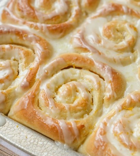 Copycat Orange Julius recipe | Lil' Luna Dessert Favorites, Orange Cinnamon Rolls, Desert Inspiration, Orange Sweet Rolls, Sweet Roll Recipe, Lil Luna, Orange Rolls, Amish Recipes, Cinnamon Rolls Homemade