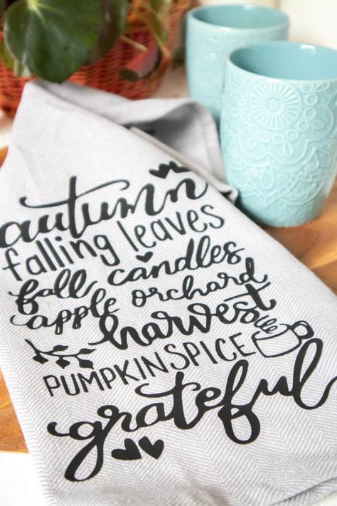 Fall Tea Towels Vinyl, Diy Fall Dish Towels, Tea Towel Cricut, Fall Tea Towels, Thanksgiving Subway Art, Thanksgiving Tea Towels, Fall Tea, Cricut Business, Towel Ideas