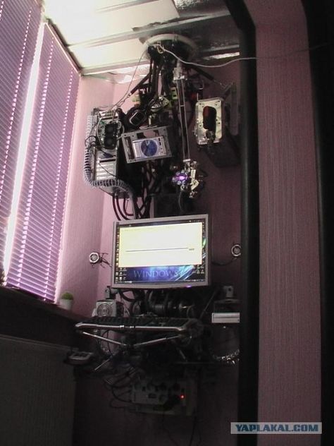 Cyberpunk Computer, Monster Pc, Cyberpunk Room, Digital Universe, Computer Station, Computer Set, Desktop Setup, Retro Gadgets, Tech Cases