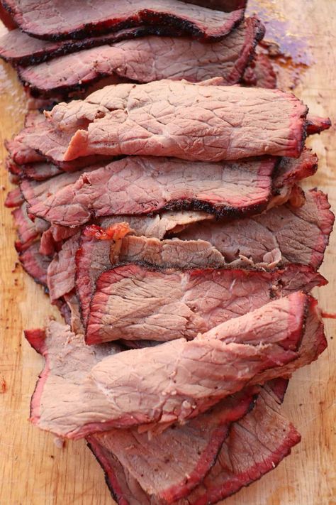 Tender, juicy and infused with irresistible flavor, our smoked roast beef recipe is a culinary masterpiece. Perfectly seasoned & smoked! Brisket Seasoning, Roast Brisket, Jewish Foods, Braised Brisket, Keto Dishes, Beef Brisket Recipes, Hanukkah Food, Brisket Recipes, Passover Recipes