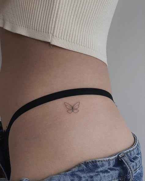 101 Best Small Butterfly Tattoo Outline Ideas That Will Blow Your Mind! 6 Outsons White Butterfly Tattoo, Tiny Butterfly Tattoo, Flower Hip Tattoos, Purple Butterfly Tattoo, Black Butterfly Tattoo, Simple Butterfly Tattoo, Hip Tattoo Designs, Butterfly Tattoo Stencil, Blue Butterfly Tattoo