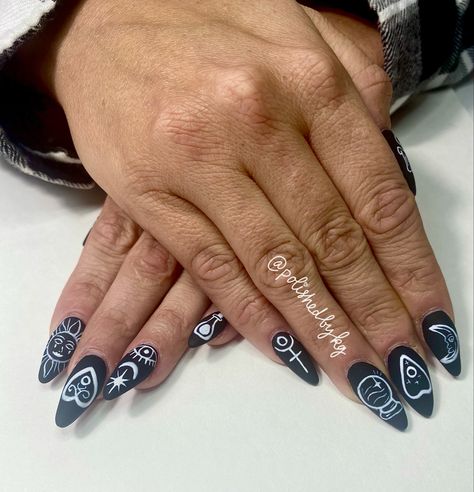 Ouija Board Outfit, Ouji Board Nails, Oujia Board Nails, Ouija Nail Designs, Planchette Nails, Ouija Nail Art, Ouija Nails, Ouija Board Nails, Witchy Nail Art