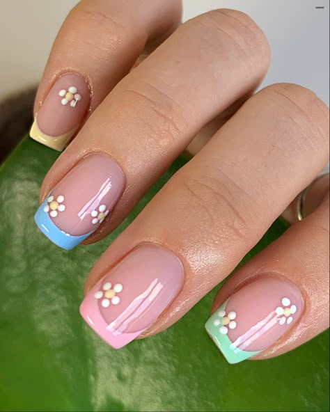 19 Cute Pastel Nails 14 Cute Pastel Nails, Pastel Nail Art, Pink Nail Art Designs, Simple Spring Nails, Pastel Nails Designs, Princess Beauty, Pastel Nail, Easter Nail Designs, Festive Nail Art