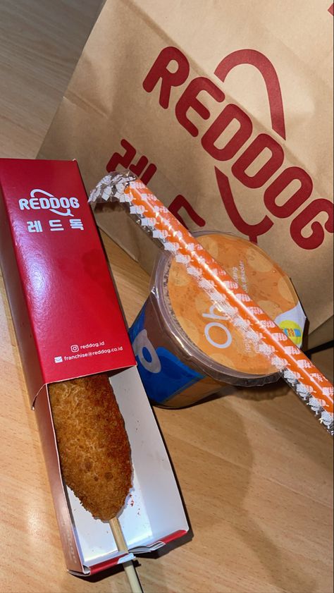 Korean Corn Dog Aesthetic, Corn Dog Packaging, Corndog Packaging, Corndog Logo, Corndog Aesthetic, Korean Food Packaging, Korean Food Snacks, Fries Packaging, Grilled Snacks