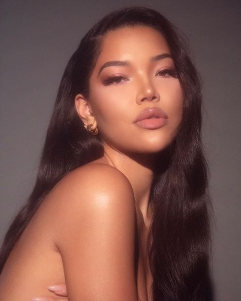 Mingleesimmons Instagram, Angel Face Makeup, Angel Makeup Look, Angelic Core, Angelic Makeup Look, Angelic Makeup, Ming Lee Simmons, Nice Skin, Ming Lee