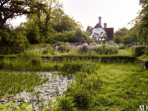 The Magical Garden Landscapes of Jinny Blom | Architectural Digest Building A Pond, Garden Site, Fountains Backyard, Natural Pond, Backyard Water Feature, Backyard Landscape, Small Ponds, Magical Garden, Ponds Backyard