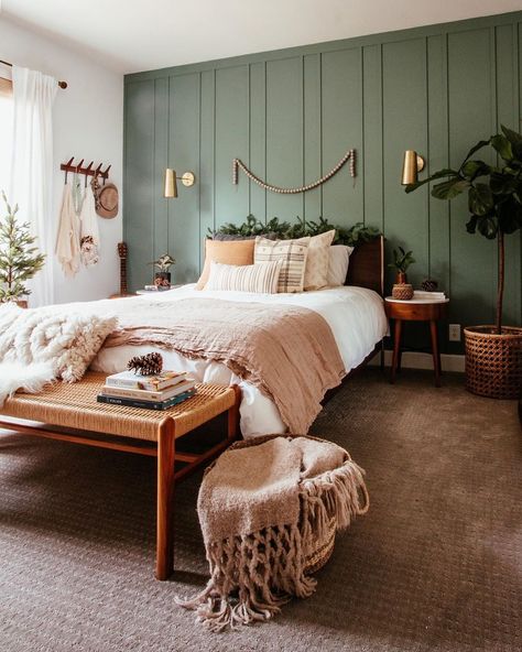 Leading up to Valentine’s Day, I’m feeling so grateful for how our board and batten DIY has elevated this room into something so special for me and Trav. ⁣⁣⁣⁣ Diy Board And Batten, Design Ložnic, Batten Wall, Green Accent Walls, Board And Batten Wall, Bedroom Wall Designs, Boho Chic Bedroom, Accent Wall Bedroom, Bedroom Accent