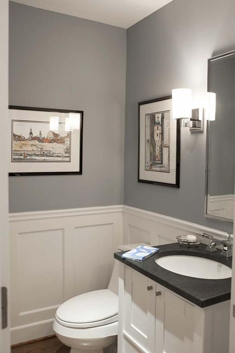 17 Stunning Two-Tone Color Walls with Chair Rail Ideas Makeover Kamar Mandi, Grey Kitchen Walls, Modern Powder Rooms, Modern Powder Room, Powder Room Design, Modern Toilet, Bathroom Paint Colors, Tiny Bathrooms, Downstairs Bathroom