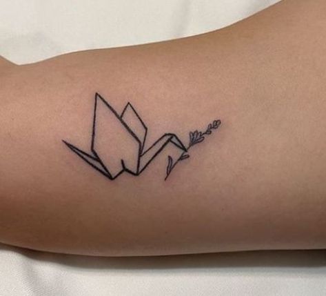 Paper Crane Tattoos, Origami Bird Tattoo, Tuberose Tattoo, Origami Crane Tattoo, Paper Crane Tattoo, Sarah Tattoo, Tattoo Dream, Pair Tattoos, 1000 Paper Cranes