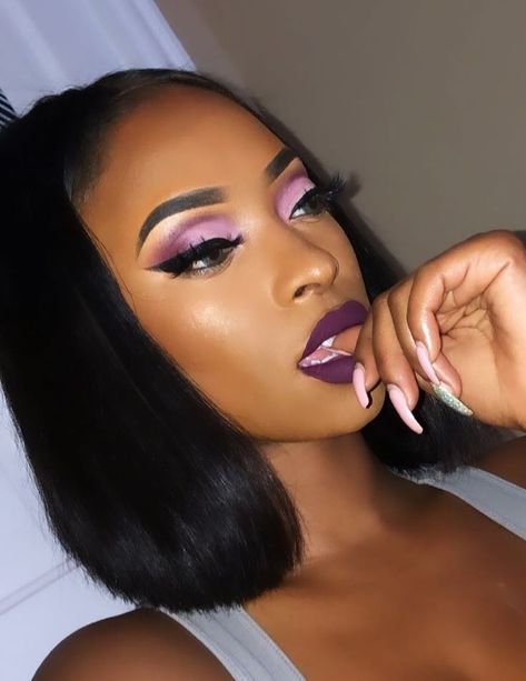 Dark Purple Lipstick Makeup Black Women, Purple Lipstick Makeup Black Women, Lilac Makeup Black Women, Lavender Eyeshadow Looks Black Women, Purple Eye Makeup For Black Women, Lavender Eyemakeup, Purple Carnival Makeup, Makeup Ideas With Purple, Purple Prom Makeup Black Women