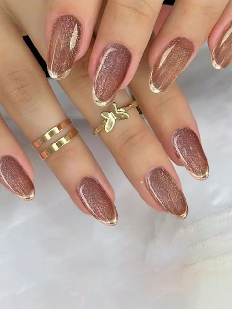 Party Nails With Glitter, Nails For All Outfits, Nail Designs For Oval Shaped Nails, Nail Designs For Party, Pink Gold Nails Design, Gold Color Nails, Nail Art For Wedding, Oval Gel Nails, Gold Nails Short