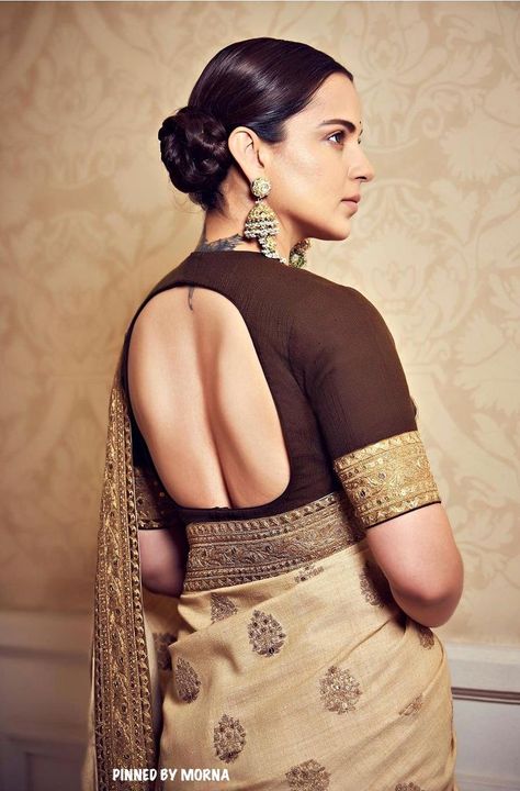 Sabyasachi Mukherjee - India 🇮🇳 Close Neck Blouse Designs, Lehenga Floral, Ivory Saree, Rekha Saree, Sabyasachi Saree, Neckline Pattern, Blouse Simple, Blouse Designs High Neck, Latest Blouse Designs Pattern