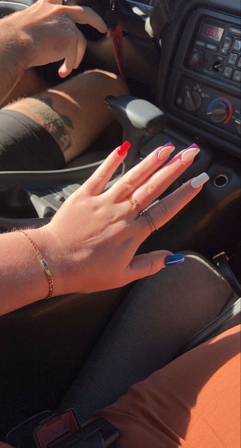 Summer Nail Ideas 4th Of July, Nails Acrylic 4th Of July Simple, Cute July 4th Nails, Forth Of July Nails Coffin, 4th July Nails Coffin, Nail Inspo Fourth Of July, Acrylic Nail Designs Fourth Of July, Nail Ideas July 4th, 4th Of July Nail Inspo Simple