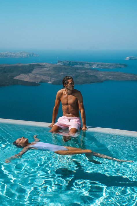 Pool Lifestyle, Imerovigli Santorini, Resort Lifestyle, Santorini Hotels, Couple Romantic, Santorini Travel, Romantic Hotel, Vacation Goals, Hotel Luxury