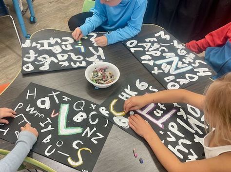 I've seen different variations of this project on the internet and decided to give it a try with my first graders. Alphabet Art is an exercise in painting lines of various thickness using different size brushes. I promise that this project will be simple, satisfying and successful for every child! This is a great project for kinder and first grade.Materials Needed: Black Construction paper. White tempera paint. Various brush sizes. Oil Pastels. Day 1: I started by reading "Chicka Chicka Boom ... First Grade Art Projects, Art Projects For Toddlers, Book Supplies, Painting Lines, 1st Grade Crafts, Line Art Projects, Grade 1 Art, First Grade Art, Kindergarten Art Lessons