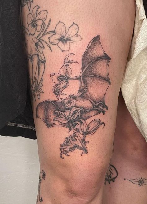 Bat Tattoo On Leg, Nature Skull Tattoo, Body Art Tattoos Creative, Floral Bat Tattoo, Bat Knee Tattoo, Whimsigoth Tattoo, Calves Tattoo, Bat Tattoo Ideas, Bat Tattoos