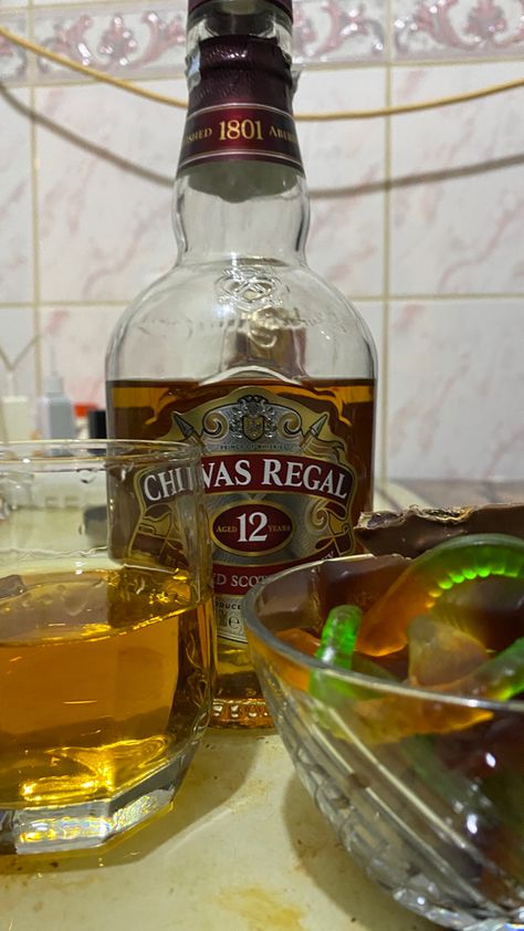 Alkol story Chivas Regal Story, Chivas Regal Viski Story, Chivas Regal Fake Story, Muslim Kids Fashion, Chivas Regal, Alcholic Drinks, Birthday Goals, Alcohol Party, Drink Alcohol